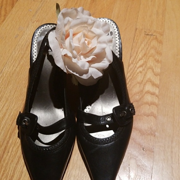 Bcbg kitten heel strapped pumps - Picture 2 of 3